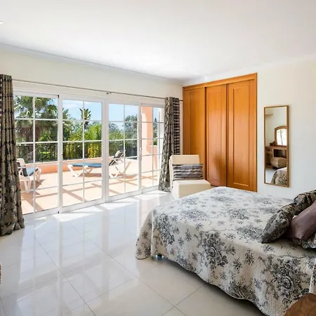 Casa Valhalla לגואה